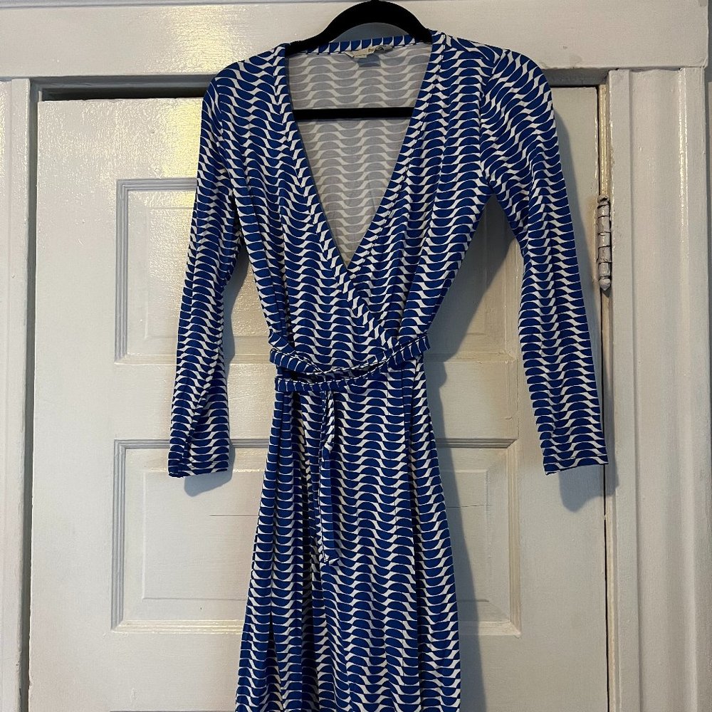 Blue patterned Boden wrap dress, size 2P